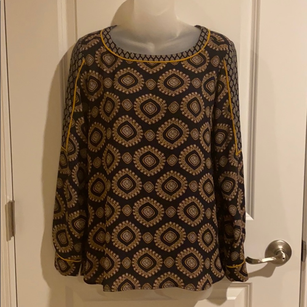 ELUC Loft Round Neck Patterned Blouse